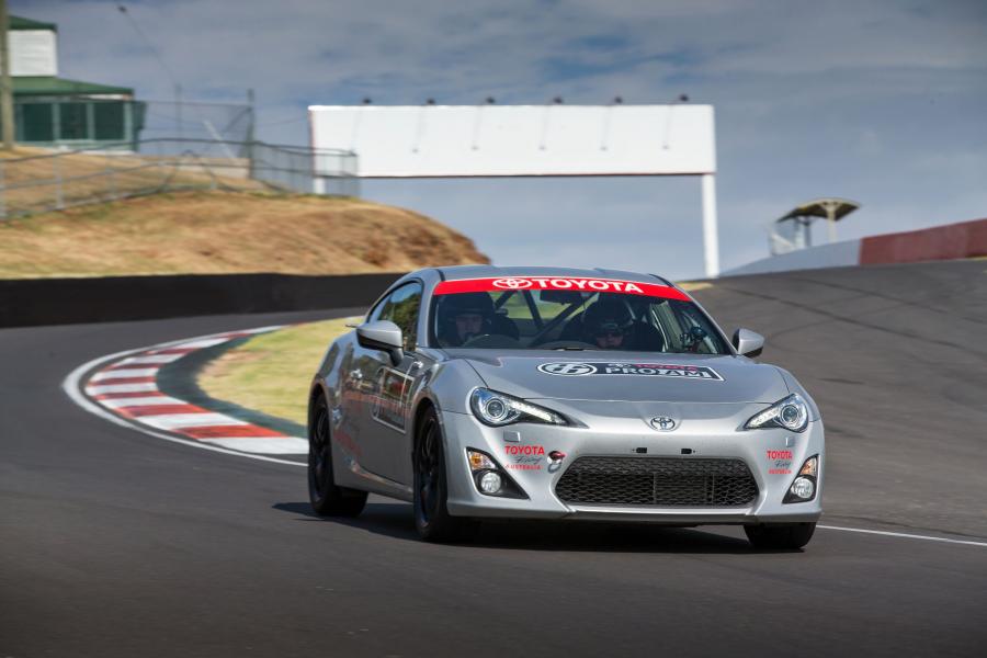  Toyota GT 86 Pro-Am 2015 года  (фото 6 из 9)
